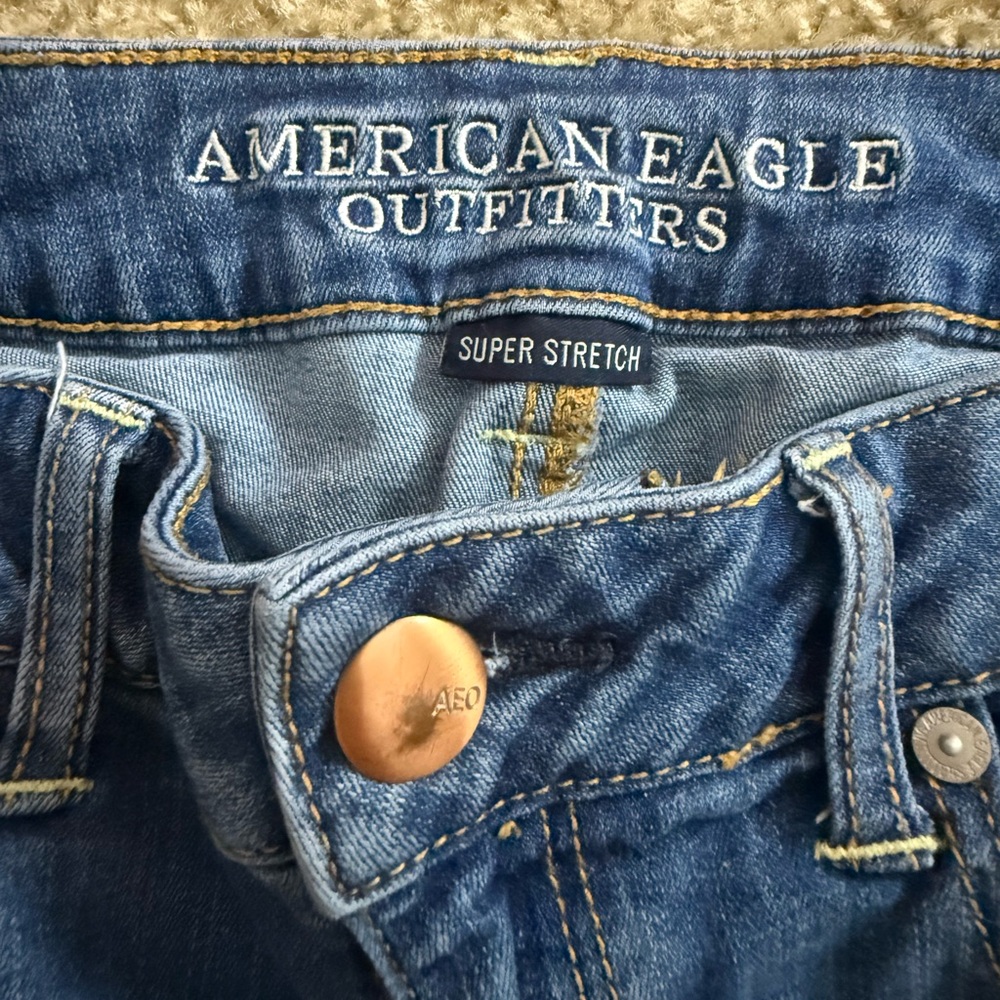 Y2K American Eagle Outfitters Dark Blue Distressed Frayed-Hem Denim Shorts - Picture 3 of 6